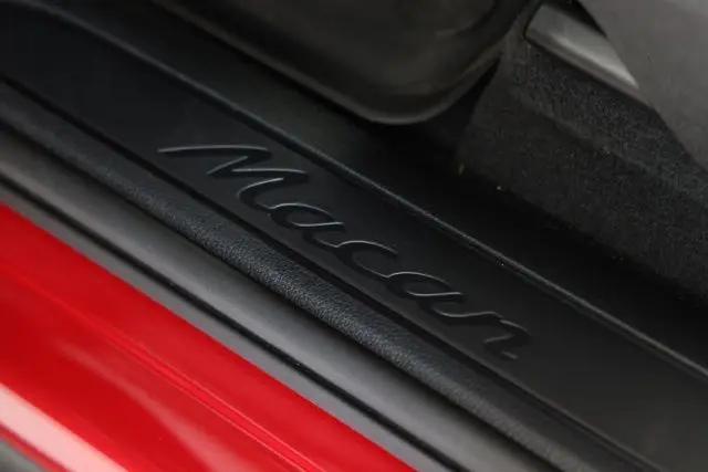 2025 Porsche Macan Macan