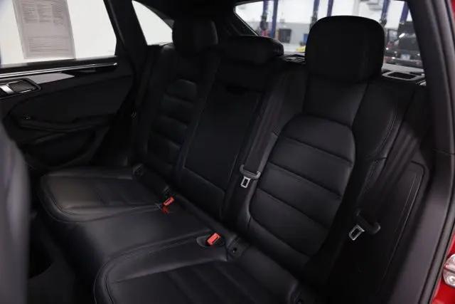2025 Porsche Macan Macan