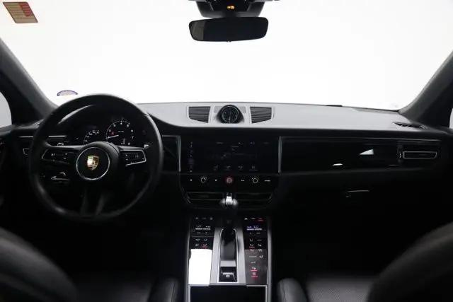 2025 Porsche Macan Macan