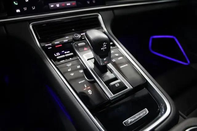2023 Porsche Panamera Platinum Edition