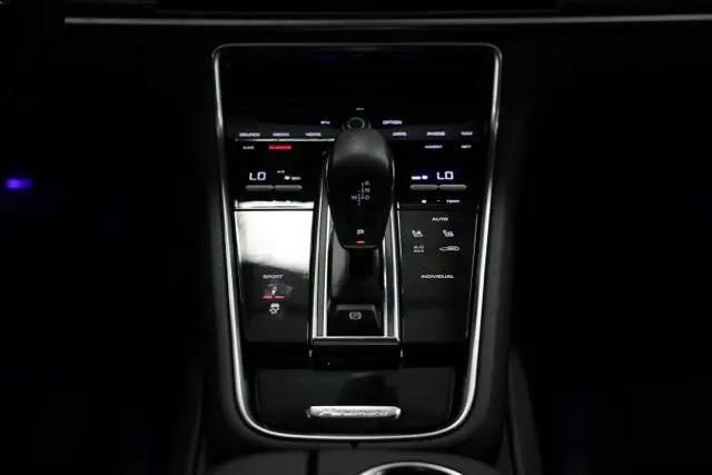 2023 Porsche Panamera Platinum Edition