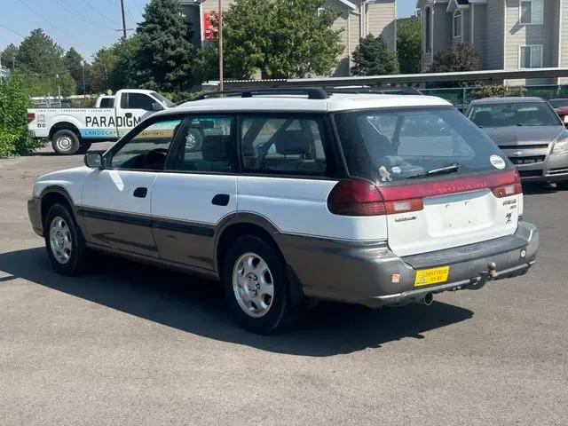2003 Subaru Outback Base