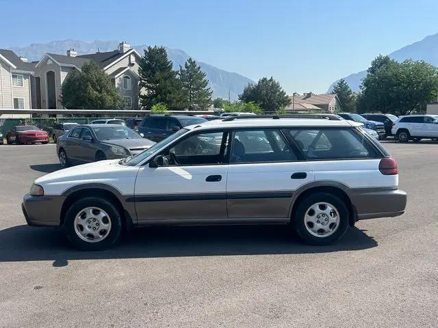 2003 Subaru Outback Base