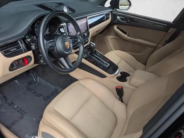 2023 Porsche Macan T