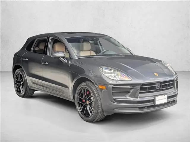 2023 Porsche Macan T