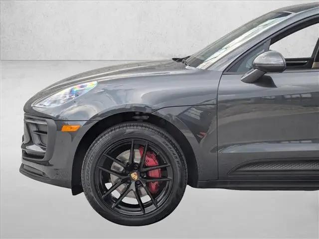 2023 Porsche Macan T