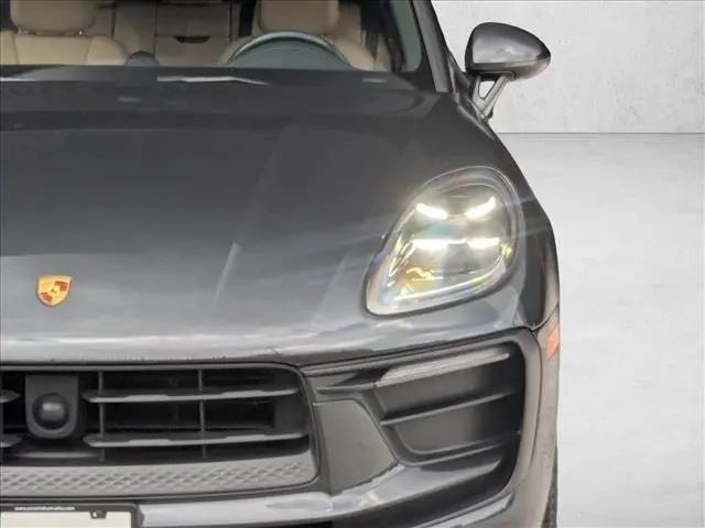 2023 Porsche Macan T