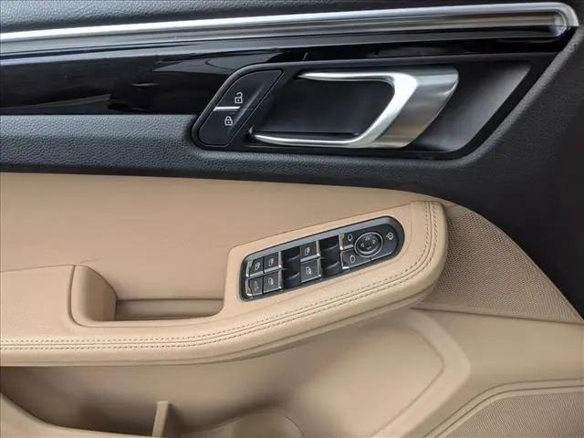 2023 Porsche Macan T