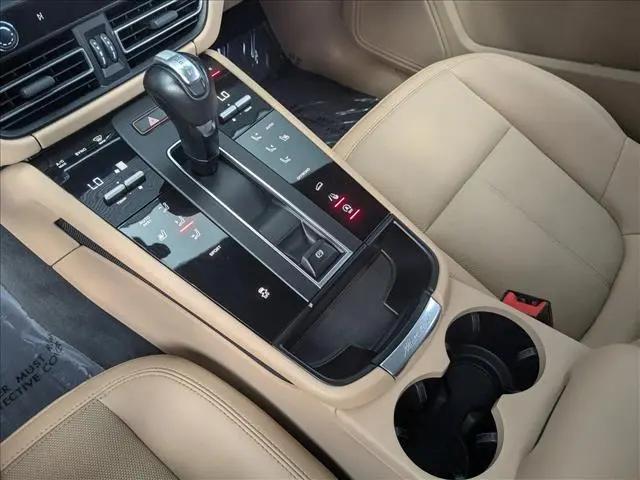 2023 Porsche Macan T