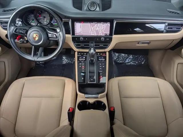 2023 Porsche Macan T