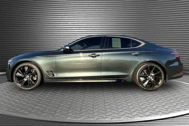 2023 Genesis G70 2.0T RWD