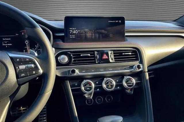 2023 Genesis G70 2.0T RWD