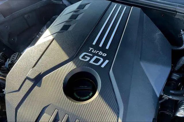 2023 Genesis G70 2.0T RWD