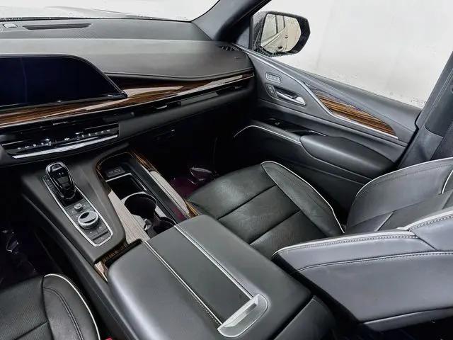 2022 Cadillac Escalade Premium Luxury