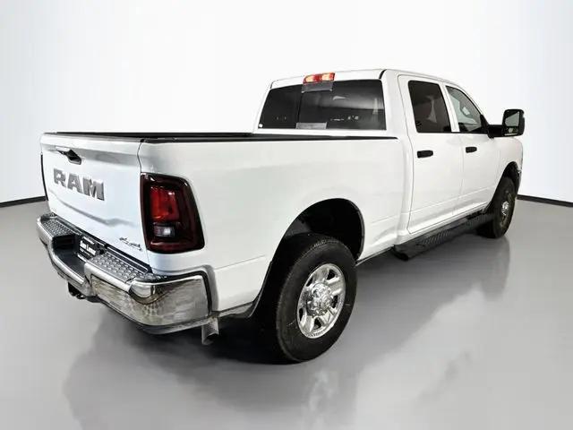2025 Ram 3500 Tradesman Crew Cab 4x4 64 Box