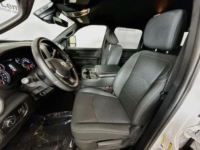 2025 Ram 3500 Tradesman Crew Cab 4x4 64 Box