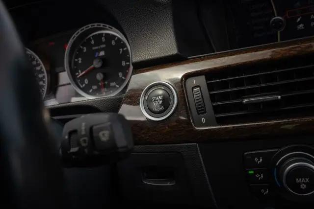 2011 BMW M3 Standard