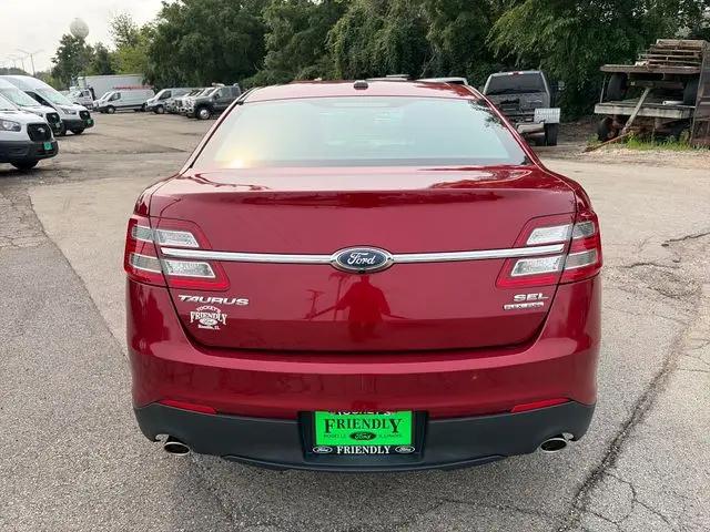 2017 Ford Taurus SEL
