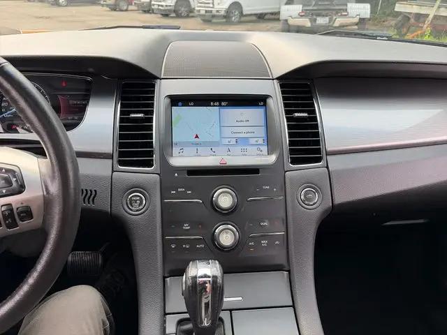 2017 Ford Taurus SEL