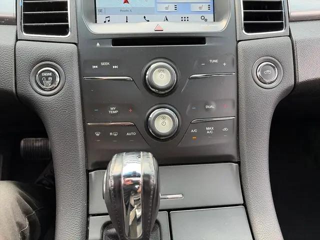 2017 Ford Taurus SEL