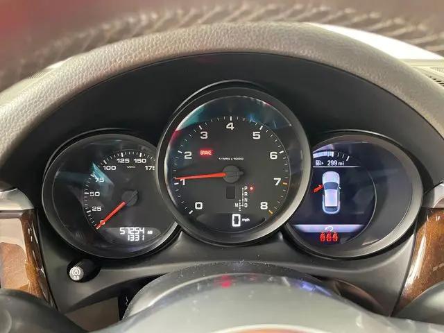 2021 Porsche Macan Macan