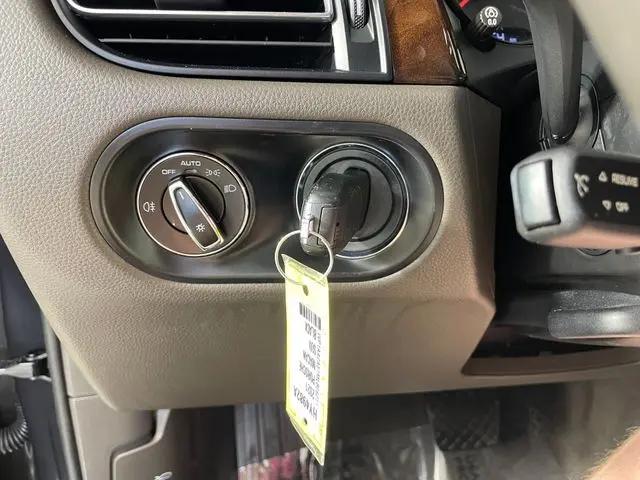 2021 Porsche Macan Macan
