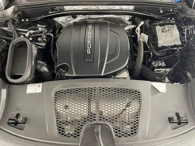 2021 Porsche Macan Macan