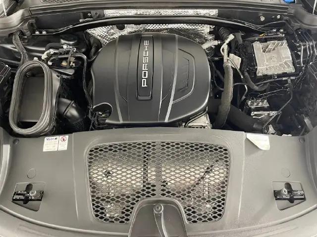 2021 Porsche Macan Macan
