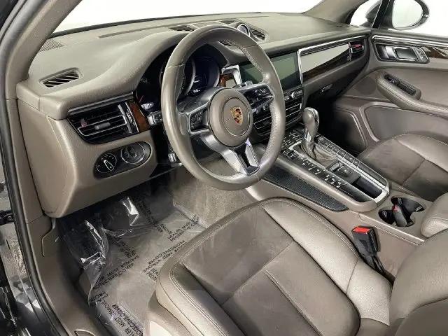 2021 Porsche Macan Macan
