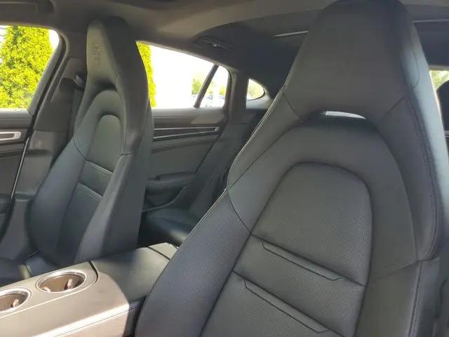 2023 Porsche Panamera Platinum Edition