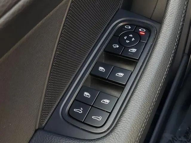 2023 Porsche Panamera Platinum Edition