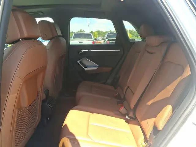 2025 Audi Q3 Premium 45 TFSI S line quattro Tiptronic