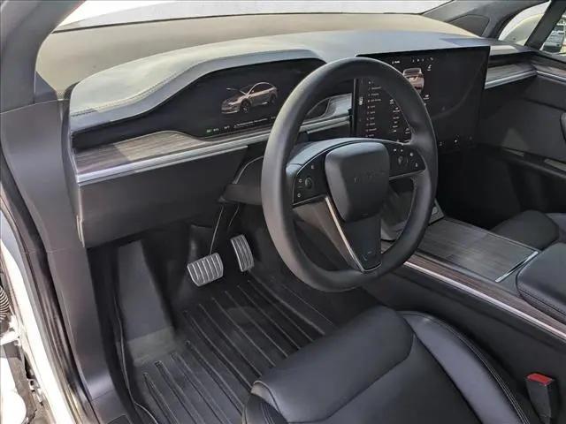 2023 Tesla Model X Standard Range