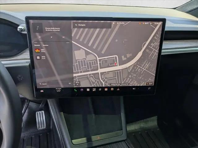 2023 Tesla Model X Standard Range