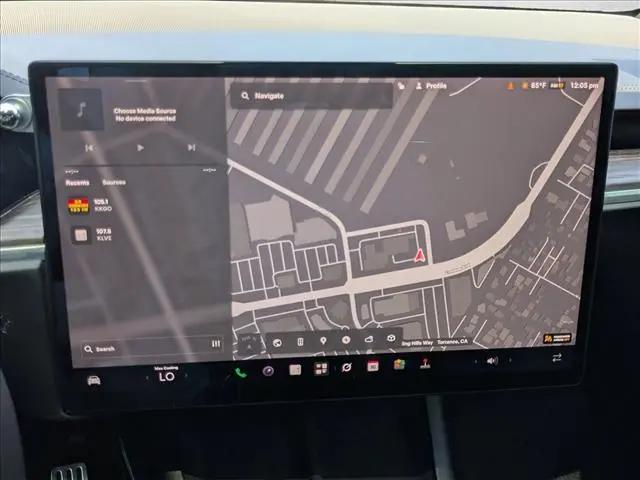 2023 Tesla Model X Standard Range