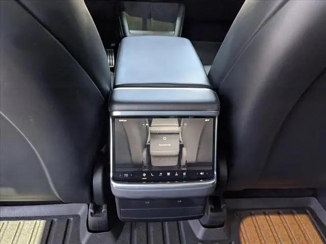 2023 Tesla Model X Standard Range