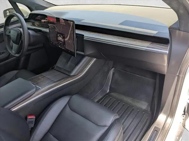 2023 Tesla Model X Standard Range
