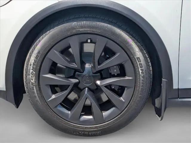 2023 Tesla Model X Standard Range