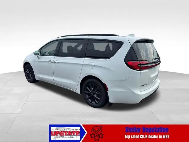 2021 Chrysler Pacifica Touring