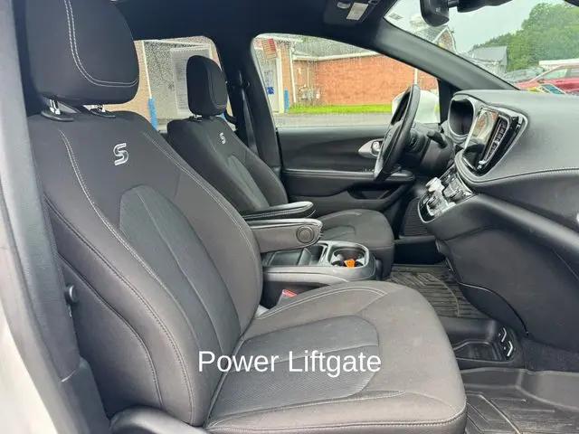 2021 Chrysler Pacifica Touring