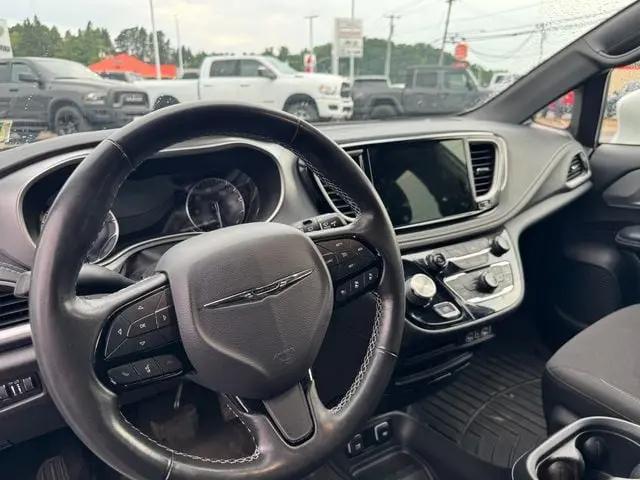 2021 Chrysler Pacifica Touring