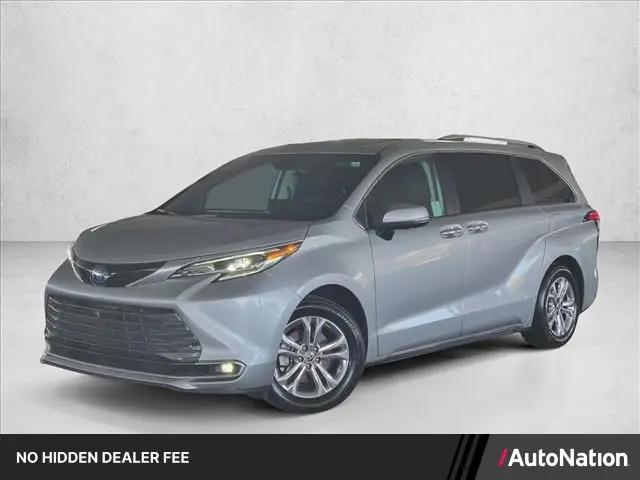 2024 Toyota Sienna Platinum for sale in Costa Mesa, CA
