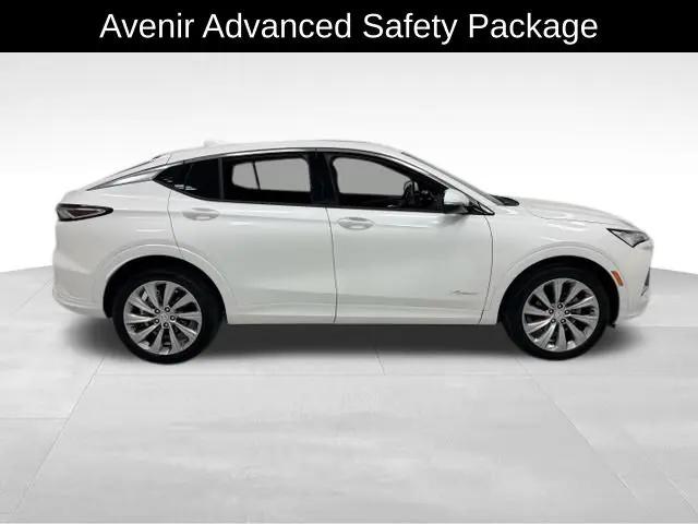 2024 Buick NV Avenir FWD