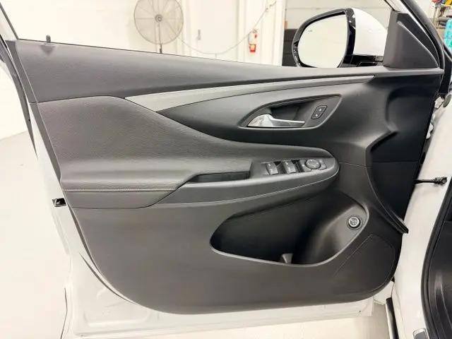 2024 Buick NV Avenir FWD