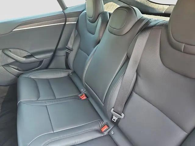 2022 Tesla Model S Dual Motor All-Wheel Drive