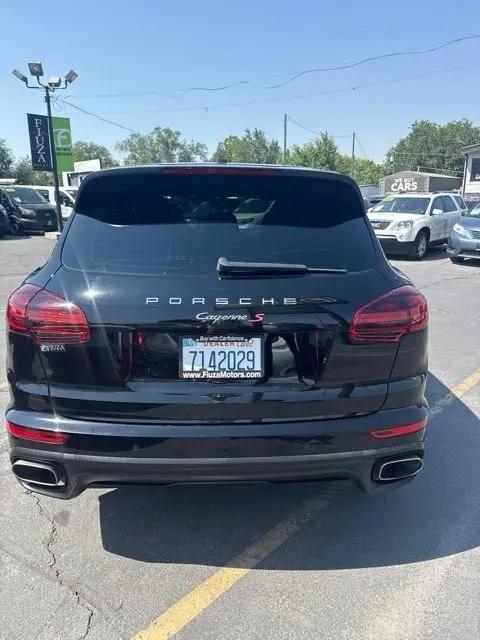 2017 Porsche Cayenne Platinum Edition
