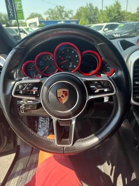 2017 Porsche Cayenne Platinum Edition