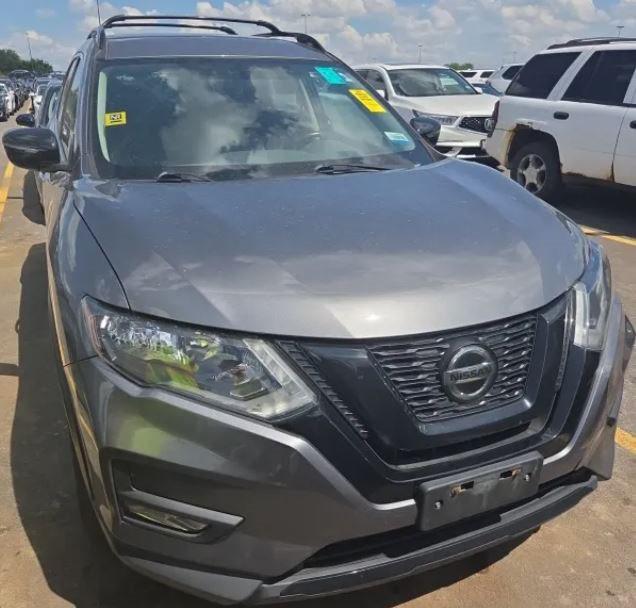 2018 Nissan Rogue SV for sale in La Crescent, MN