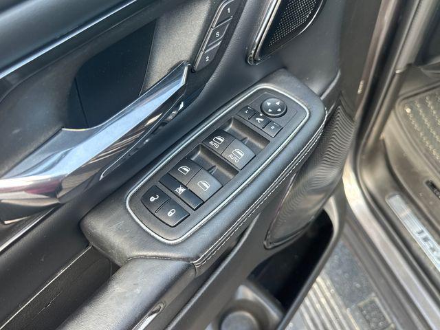 2023 Ram 1500 Limited Crew Cab 4x4 5'7" Box