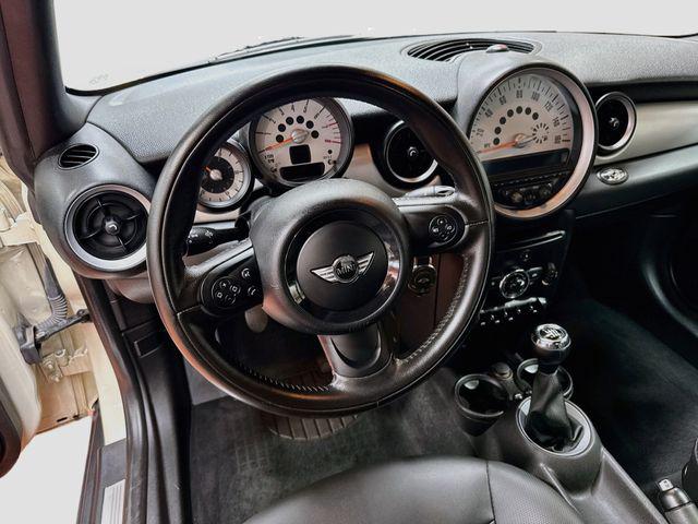 2011 MINI Cooper Base